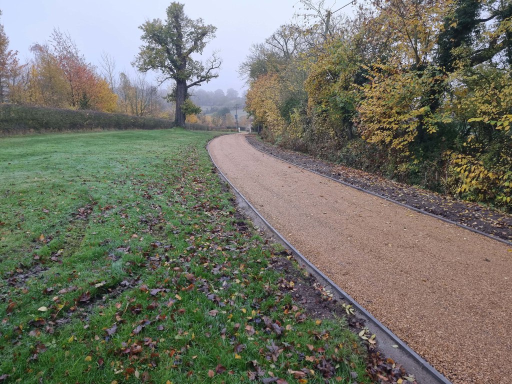 This is a large driveway which has just had a tar and chip driveway installed on by Daventry Driveways